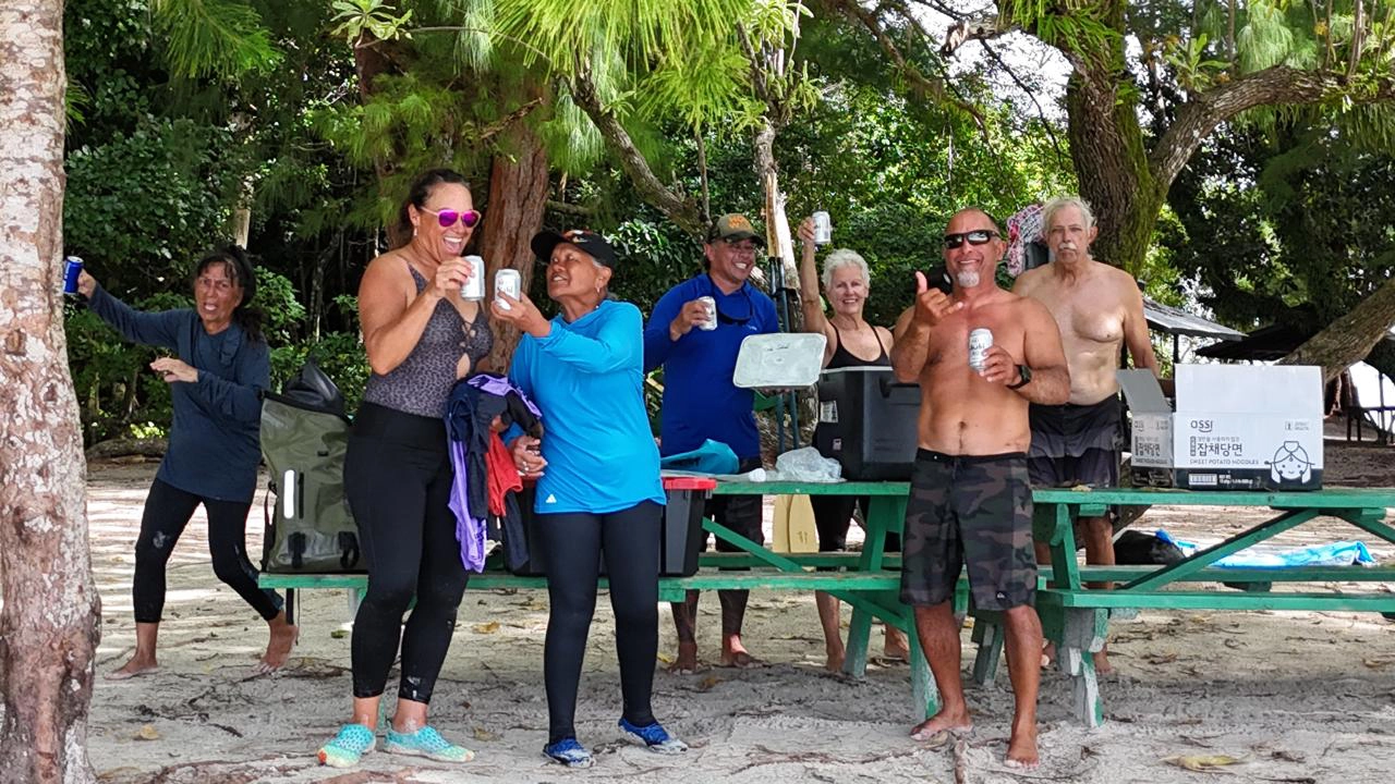 Group of visitors from Hawaii with Palau Explorer