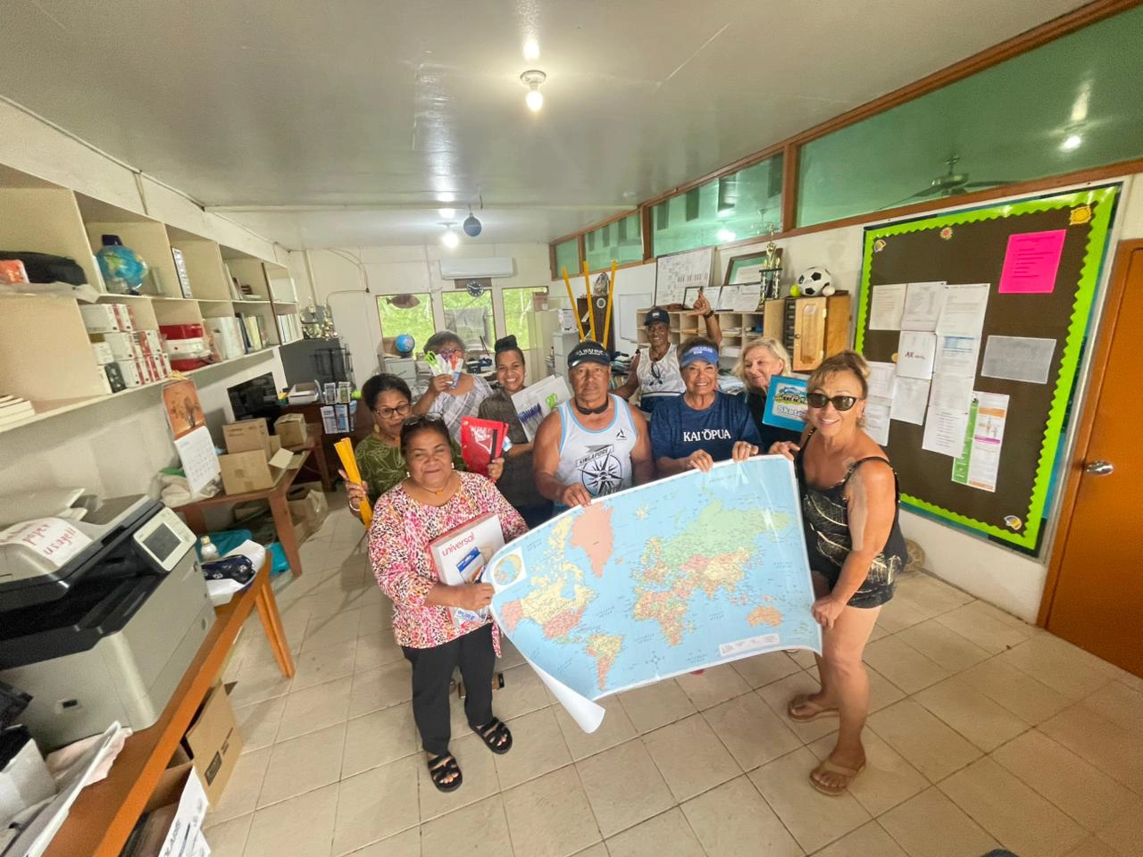 Hawaiian visitors bringing school supplies to Palauan school